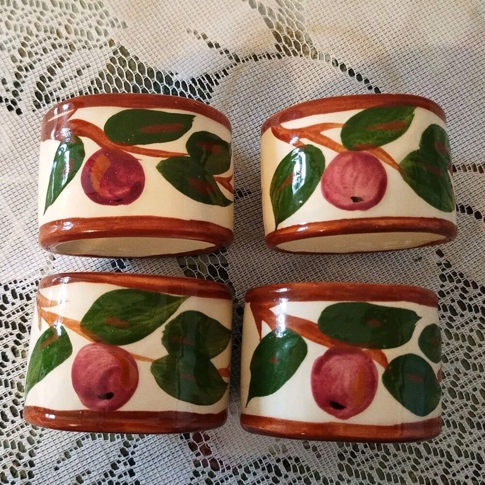 Set of FOUR Franciscan Apple Napkin Rings Excellent Condition
